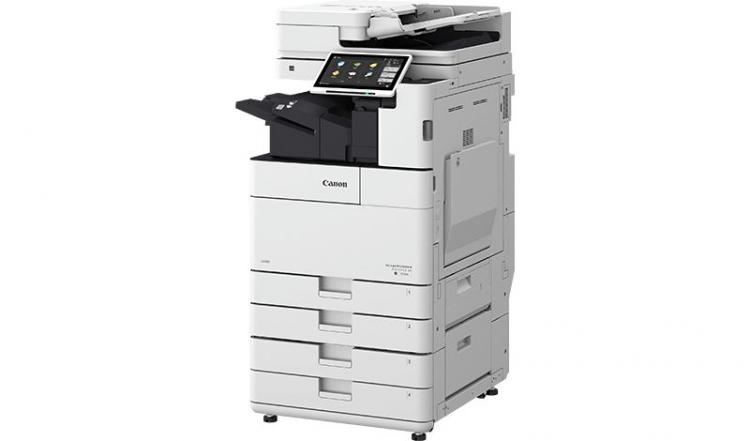 runner advance 4700
